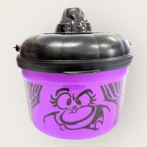 Vintage 1993 McDonalds Happy Meal Witch Boo Bucket Cat Cookie Cutter Complete A